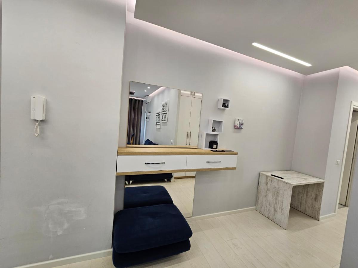 Tower Bridge Apartment Tirana Esterno foto