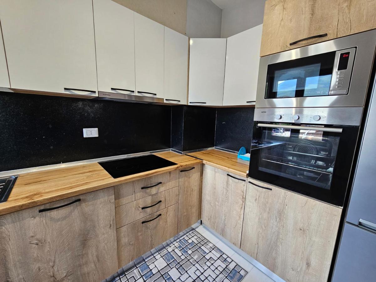 Tower Bridge Apartment Tirana Esterno foto