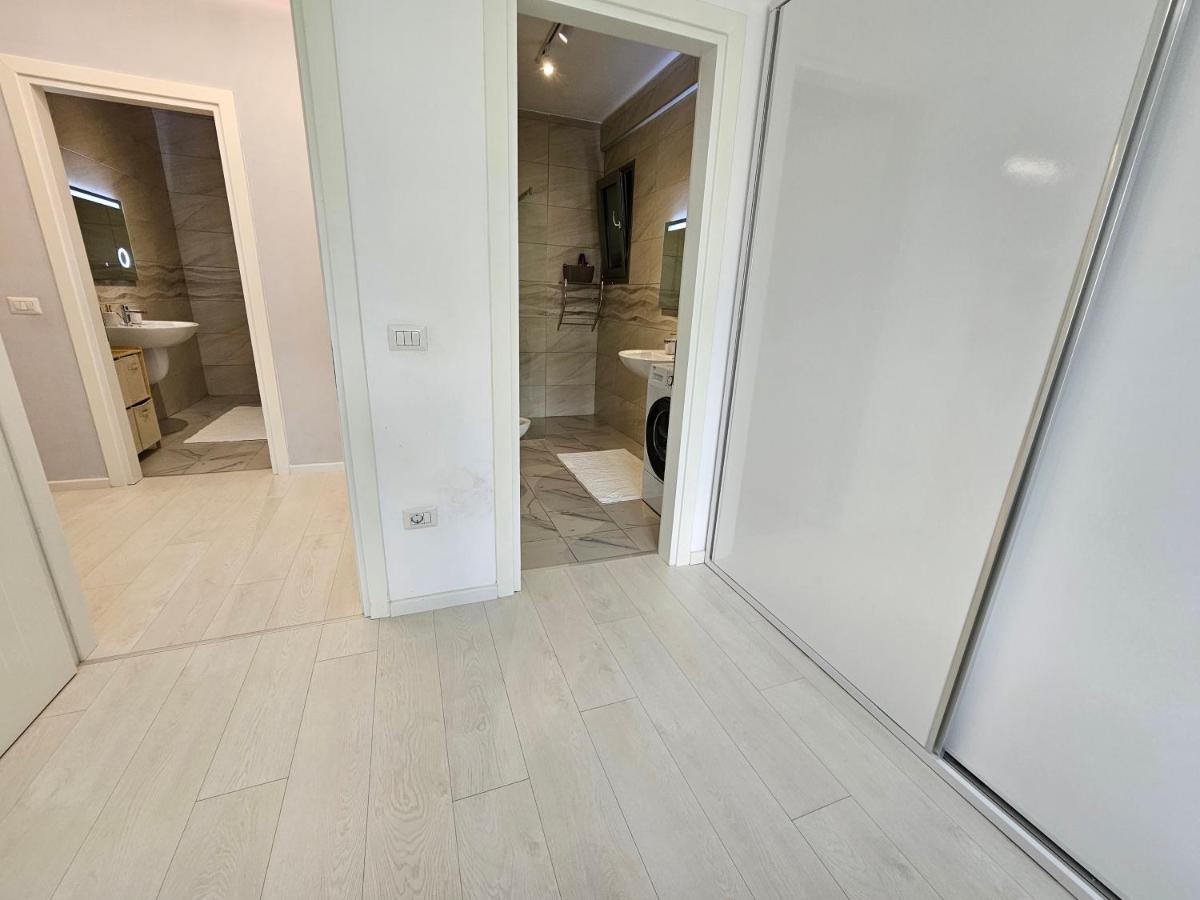 Tower Bridge Apartment Tirana Esterno foto