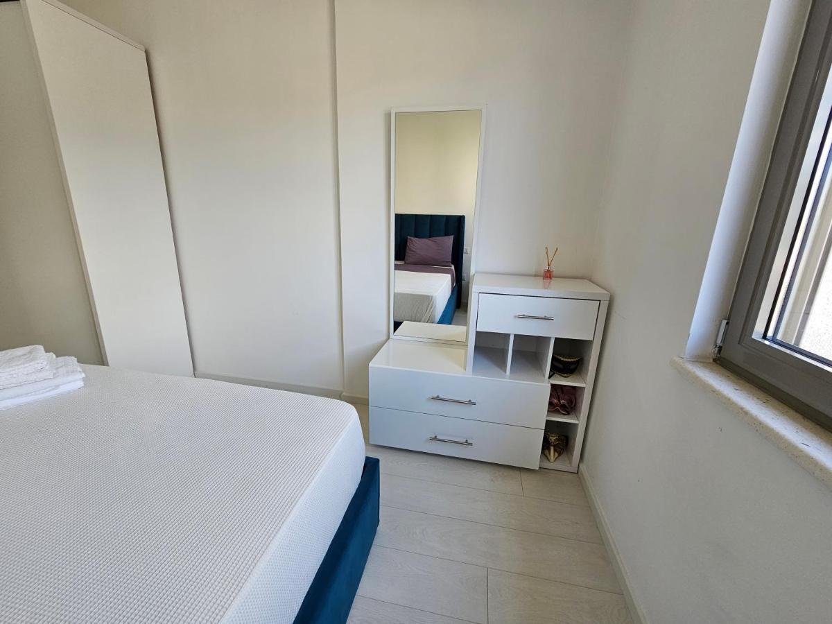 Tower Bridge Apartment Tirana Esterno foto